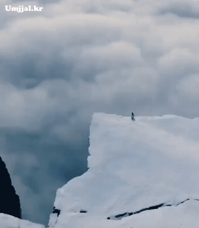 1ccf71a75b3c8566e2f8f71b334266f380d55ddd.gif